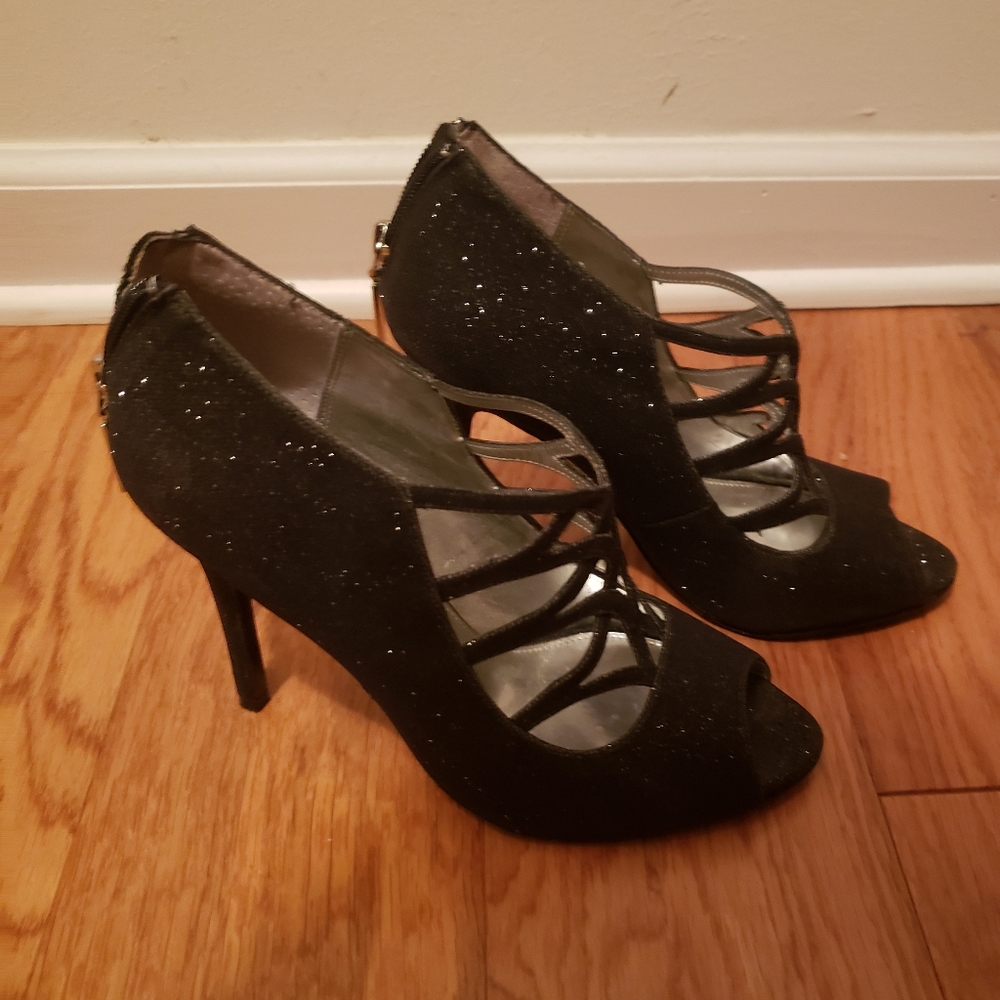 💙Heels - Picture 2 of 3